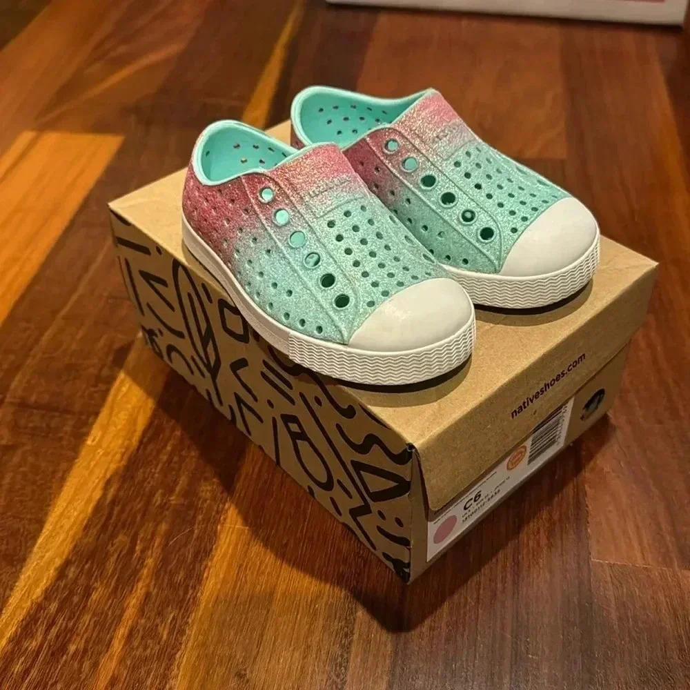 Native Girls' Jefferson Waterproof Slip On Sneakers - C6